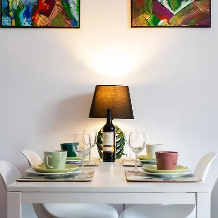 Warzywnicza Motlawa River By Renters Apartment Gdansk