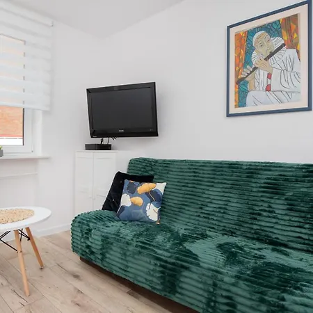 Warzywnicza Motlawa River By Renters Apartment Gdansk